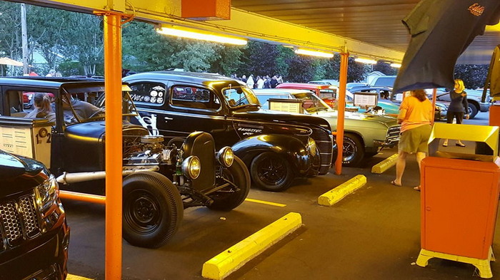 Eddies Drive In - From Web Site (newer photo)